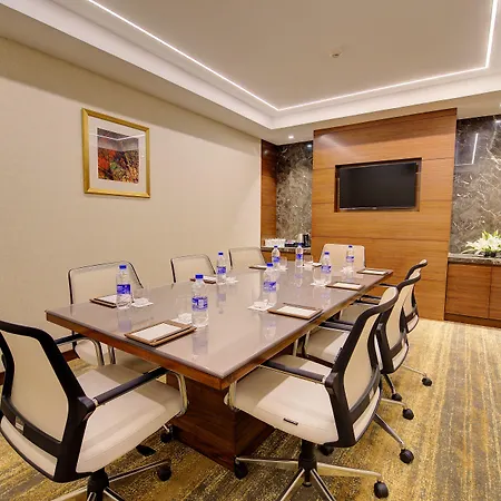 Niranta Transit Hotel Mumbai Airport - At Arrivals-3