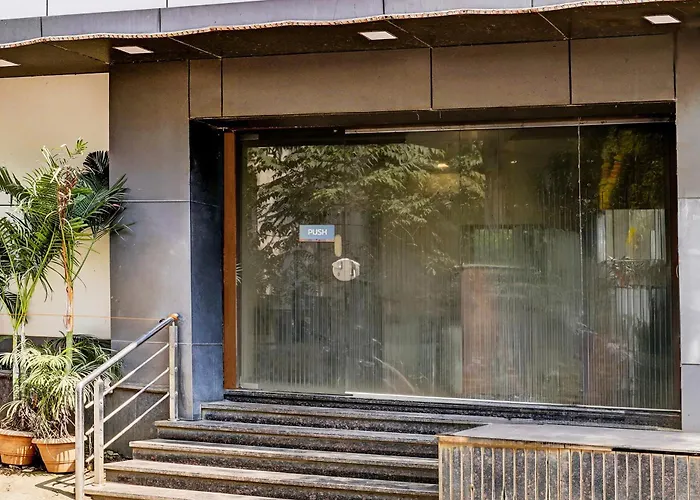 Super Collection O Airport Metro Andheri East Mumbai